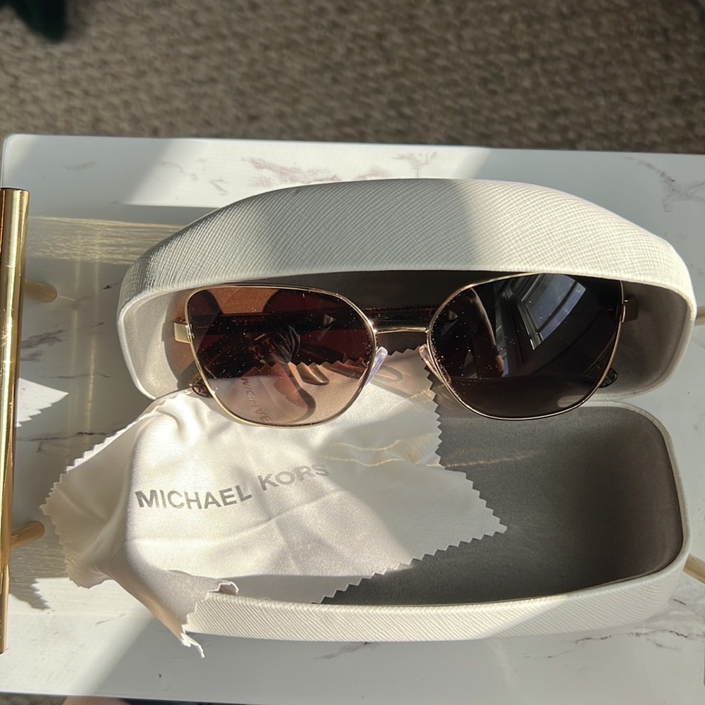 Michael Kors sunglasses - Picture 5 of 5
